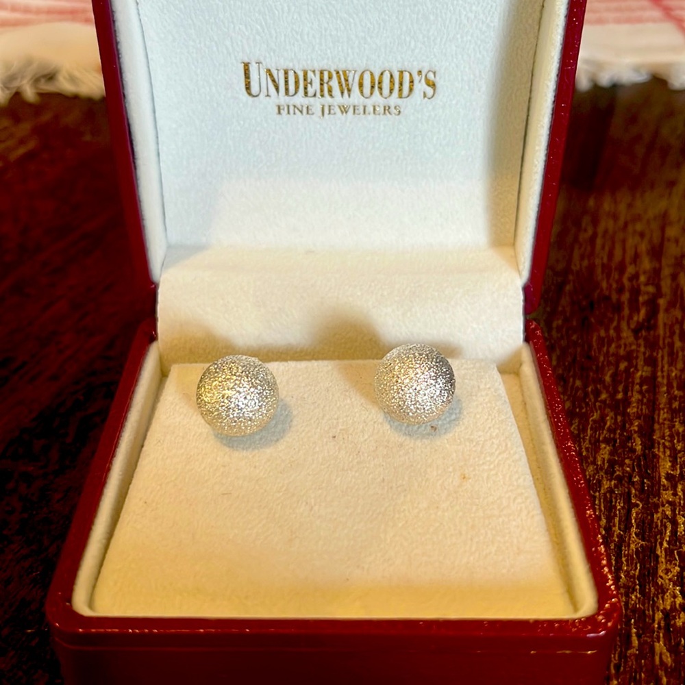 Vintage clip on earrings in box